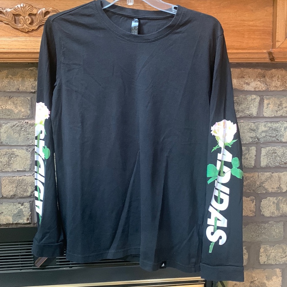 Womens adidas black long sleeved tee large